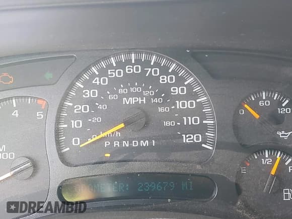 ✅ 2006 Chevrolet Silverado 2500HD LT3 • VIN: 1GCHK23D46F179396 • Лот: 42704575. Опубликован ранее на IAAI с пробегом 239 679 миль. Бесплатный доступ к архиву аукционных продаж из США и подробный отчёт об истории автомобиля на DreamBid. Изображение 6.