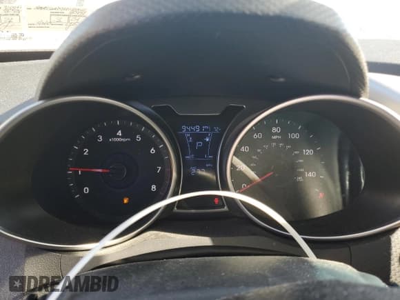 ✅ 2017 Hyundai Veloster • VIN: KMHTC6AD9HU310012 • Lot: 75492044. Wystawiony na Copart z przebiegiem 94 491 mil. Bezpłatny archiwum sprzedaży aukcyjnych z USA i szczegółowy raport historii pojazdu na DreamBid. Zdjęcie 9.