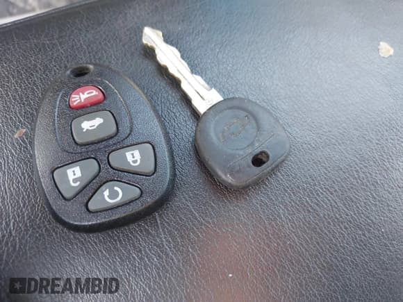 ✅ 2014 Chevrolet Impala LTZ • VIN: 2G1WC5E34E1121782 • Lot: 42543786. Listed on IAAI with 111,767 mi. Free auction sales archive from the USA and detailed vehicle history report at DreamBid. Image 11.