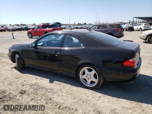 ✅ 2001 Mercedes-Benz CLK 320/430 • VIN: WDBLJ70G21F174293 • Лот: 83832715. Опубликован ранее на Copart с пробегом 69 019 миль. Бесплатный доступ к архиву аукционных продаж из США и подробный отчёт об истории автомобиля на DreamBid. Изображение 2.