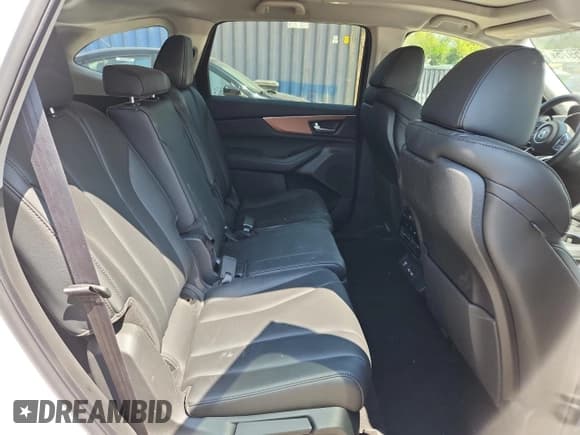 ✅ 2022 Acura MDX • VIN: 5J8YE1H38NL035997 • Lot: 65765975. Listed on Copart with 43,722 mi. Free auction sales archive from the USA and detailed vehicle history report at DreamBid. Image 11.