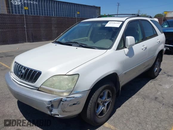 ✅ 2002 Lexus RX 300 • VIN: JTJGF10U220139391 • Lot: 42526142. Listed on IAAI with 294,776 mi. Free auction sales archive from the USA and detailed vehicle history report at DreamBid. Image 2.