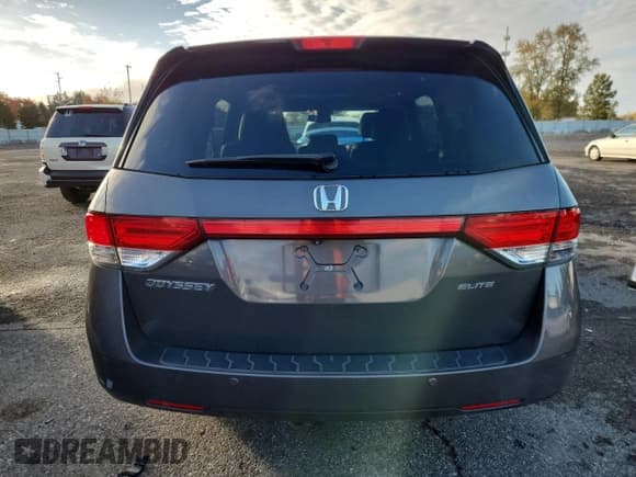 ✅ 2014 Honda Odyssey Touring • VIN: 5FNRL5H96EB054586 • Lot: 92015035. Wystawiony na Copart z przebiegiem 156 312 mil. Bezpłatny archiwum sprzedaży aukcyjnych z USA i szczegółowy raport historii pojazdu na DreamBid. Zdjęcie 6.