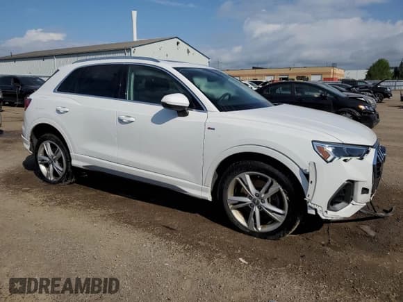 ✅ 2020 Audi Q3 S line Prestige • VIN: WA1FECF37L1120059 • Lot: 64637305. Wystawiony na Copart z przebiegiem 41 766 mil. Bezpłatny archiwum sprzedaży aukcyjnych z USA i szczegółowy raport historii pojazdu na DreamBid. Zdjęcie 4.