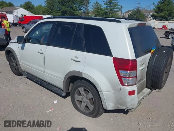 ✅ 2006 Suzuki Grand Vitara XSport • VIN: JS3TE944464102081 • Lot: 42141507. Wystawiony na IAAI z przebiegiem 134 310 mil. Bezpłatny archiwum sprzedaży aukcyjnych z USA i szczegółowy raport historii pojazdu na DreamBid. Zdjęcie 3.