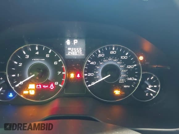 ✅ 2011 Subaru Outback Premium • VIN: 4S4BRBCCXB3360860 • Lot: 43552767. Wystawiony na IAAI z przebiegiem 246 074 mil. Bezpłatny archiwum sprzedaży aukcyjnych z USA i szczegółowy raport historii pojazdu na DreamBid. Zdjęcie 7.