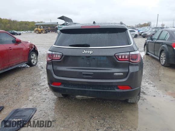 ✅ 2020 Jeep Compass Latitude • VIN: 3C4NJCBB7LT133896 • Лот: 43574162. Опубликован ранее на IAAI с пробегом 72 232 миль. Бесплатный доступ к архиву аукционных продаж из США и подробный отчёт об истории автомобиля на DreamBid. Изображение 17.