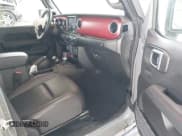 ✅ 2022 Jeep Gladiator Rubicon • VIN: 1C6JJTBG6NL166081 • Lot: 42204431. Listed on IAAI with 40,568 mi. Free auction sales archive from the USA and detailed vehicle history report at DreamBid. Image 5.