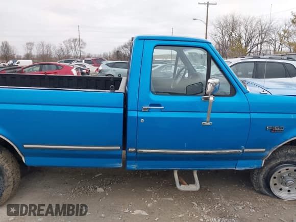 ✅ 1995 Ford F-150 • VIN: 1FTEF14N0SLB83675 • Lot: 41751132. Listed on IAAI with 82,093 mi. Free auction sales archive from the USA and detailed vehicle history report at DreamBid. Image 13.