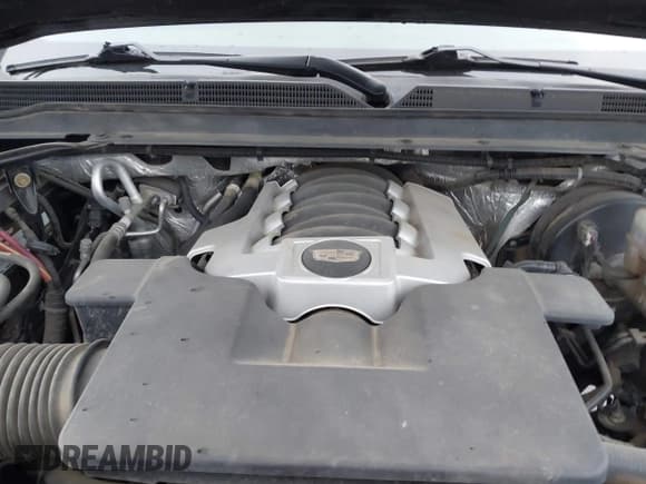 ✅ 2017 Cadillac Escalade ESV Luxury • VIN: 1GYS4HKJ5HR216543 • Lot: 43734571. Listed on IAAI with 199,891 mi. Free auction sales archive from the USA and detailed vehicle history report at DreamBid. Image 10.