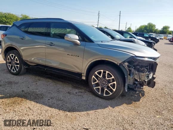 ✅ 2025 Chevrolet Blazer RS • VIN: 3GNKBERS8SS196566 • Lot: 71031465. Listed on Copart with 18,415 mi. Free auction sales archive from the USA and detailed vehicle history report at DreamBid. Image 4.