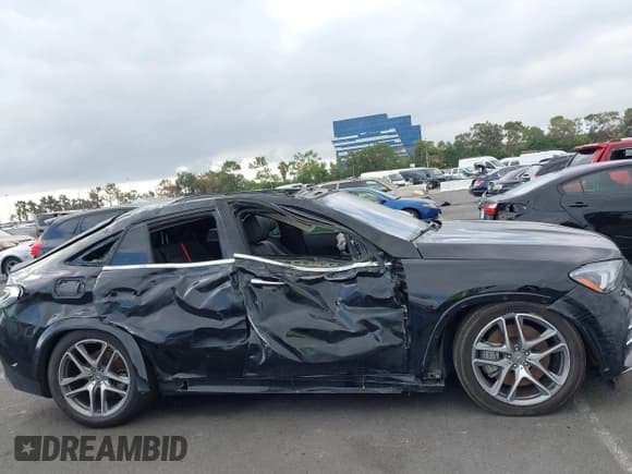 ✅ 2021 Mercedes-Benz GLE 53 AMG • VIN: 4JGFD6BB8MA372259 • Lot: 43343685. Wystawiony na IAAI z przebiegiem 37 886 mil. Bezpłatny archiwum sprzedaży aukcyjnych z USA i szczegółowy raport historii pojazdu na DreamBid. Zdjęcie 13.