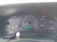 1999 Chevrolet Silverado 1500 LS z VIN 1GCEK19T6XE177409, wystawiony jako IAAI lot #43454625 z przebiegiem 206 574 mil mil oraz . Historia ofert i sprzedaży dostępna na DreamBid. Obrazek 7.