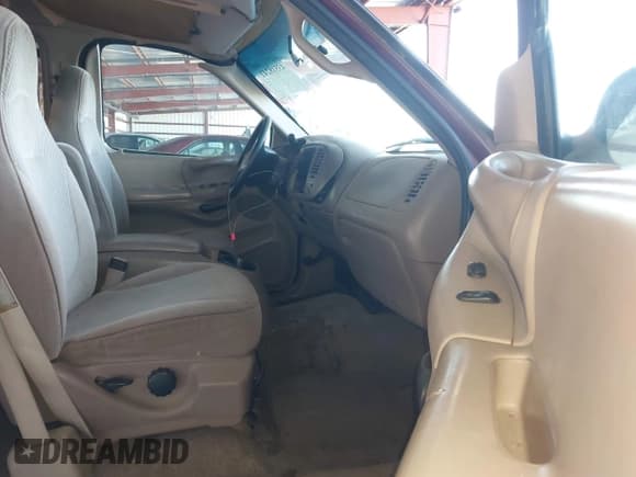✅ 1997 Ford F-150 • VIN: 1FTDX1760VKA67836 • Lot: 43518241. Listed on IAAI with 259,458 mi. Free auction sales archive from the USA and detailed vehicle history report at DreamBid. Image 5.