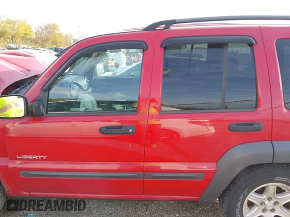 ✅ 2004 Jeep Liberty Sport • VIN: 1J4GL48K34W235881 • Lot: 43536896. Listed on IAAI with 88,509 mi. Free auction sales archive from the USA and detailed vehicle history report at DreamBid. Image 15.