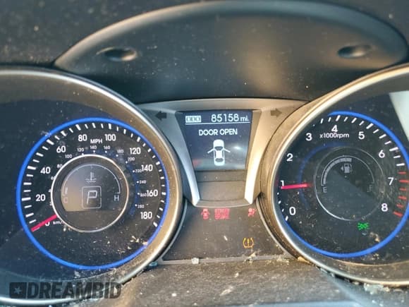 ✅ 2015 Hyundai Genesis Coupe Ultimate • VIN: KMHHU6KJ4FU128724 • Lot: 70602145. Wystawiony na Copart z przebiegiem 85 158 mil. Bezpłatny archiwum sprzedaży aukcyjnych z USA i szczegółowy raport historii pojazdu na DreamBid. Zdjęcie 9.