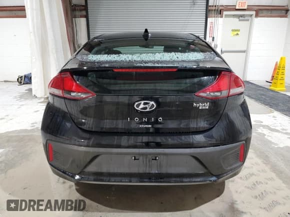 ✅ 2017 Hyundai Ioniq Blue • VIN: KMHC65LC9HU024117 • Lot: 46491365. Wystawiony na Copart z przebiegiem 58 349 mil. Bezpłatny archiwum sprzedaży aukcyjnych z USA i szczegółowy raport historii pojazdu na DreamBid. Zdjęcie 6.