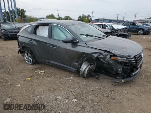 ✅ 2022 Hyundai Tucson SE • VIN: KM8JACAE9NU040957 • Lot: 81046605. Wystawiony na Copart z przebiegiem 57 654 mil. Bezpłatny archiwum sprzedaży aukcyjnych z USA i szczegółowy raport historii pojazdu na DreamBid. Zdjęcie 4.