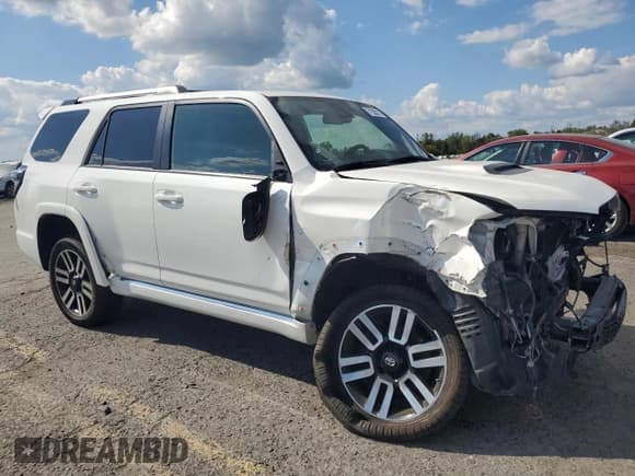 ✅ 2021 Toyota 4Runner SR5 Premium • VIN: JTENU5JR2M5949543 • Lot: 71503975. Wystawiony na Copart z przebiegiem 27 036 mil. Bezpłatny archiwum sprzedaży aukcyjnych z USA i szczegółowy raport historii pojazdu na DreamBid. Zdjęcie 4.