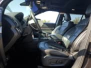 ✅ 2019 Ford Explorer Platinum • VIN: 1FM5K8HT0KGA21224 • Lot: 54771425. Wystawiony na Copart z przebiegiem 114 525 mil. Bezpłatny archiwum sprzedaży aukcyjnych z USA i szczegółowy raport historii pojazdu na DreamBid. Zdjęcie 7.