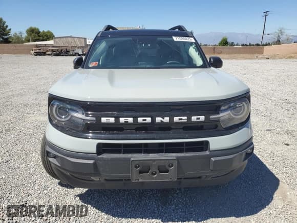 ✅ 2022 Ford Bronco Sport Outer Banks • VIN: 3FMCR9C69NRD39463 • Lot: 71890025. Wystawiony na Copart z przebiegiem 32 223 mil. Bezpłatny archiwum sprzedaży aukcyjnych z USA i szczegółowy raport historii pojazdu na DreamBid. Zdjęcie 5.