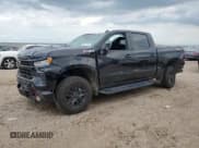 ✅ 2022 Chevrolet Silverado 1500 LT Trail Boss • VIN: 3GCUDFET1NG646193 • Lot: 62421255. Wystawiony na Copart z przebiegiem 32 343 mil. Bezpłatny archiwum sprzedaży aukcyjnych z USA i szczegółowy raport historii pojazdu na DreamBid. Zdjęcie 1.