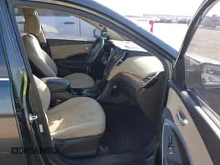 2013 Hyundai Santa Fe Sport z VIN 5XYZT3LB0DG012579, wystawiony jako IAAI lot #43479119 z przebiegiem 93 453 mil mil oraz . Historia ofert i sprzedaży dostępna na DreamBid. Obrazek 5.