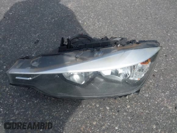 ✅ 2014 BMW 3 Series 320i • VIN: WBA3B1G51ENS77651 • Lot: 43279216. Listed on IAAI with 107,025 mi. Free auction sales archive from the USA and detailed vehicle history report at DreamBid. Image 12.