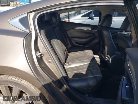 ✅ 2019 Mazda 6 Touring • VIN: JM1GL1VM1K1500169 • Lot: 43045258. Wystawiony na IAAI z przebiegiem 100 016 mil. Bezpłatny archiwum sprzedaży aukcyjnych z USA i szczegółowy raport historii pojazdu na DreamBid. Zdjęcie 8.