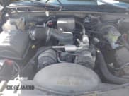 ✅ 1999 Chevrolet Suburban • VIN: 3GNFK16R9XG147947 • Lot: 43211972. Wystawiony na IAAI z przebiegiem 63 492 mil. Bezpłatny archiwum sprzedaży aukcyjnych z USA i szczegółowy raport historii pojazdu na DreamBid. Zdjęcie 10.