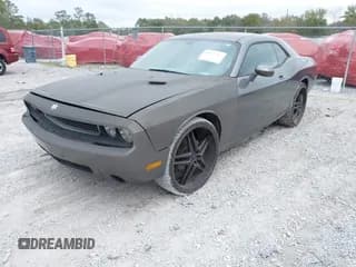 ✅ 2010 Dodge Challenger SE • VIN: 2B3CJ4DV7AH260238 • Lot: 41727317. Wystawiony na IAAI z przebiegiem 189 806 mil. Bezpłatny archiwum sprzedaży aukcyjnych z USA i szczegółowy raport historii pojazdu na DreamBid. Zdjęcie 2.