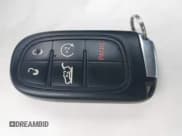 ✅ 2016 Jeep Cherokee Latitude • VIN: 1C4PJMCB1GW156720 • Лот: 43276574. Опубликован ранее на IAAI с пробегом 132 374 миль. Бесплатный доступ к архиву аукционных продаж из США и подробный отчёт об истории автомобиля на DreamBid. Изображение 11.