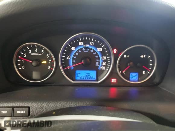 2007 Hyundai Veracruz GLS with VIN KM8NU73CX7U013569, listed as a Copart auction lot 42824305 with 233,632 mi miles and Salvage title. Bid and sale history available at DreamBid. Image 9.