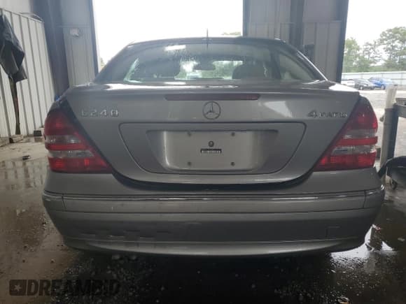 ✅ 2005 Mercedes-Benz C 240 • VIN: WDBRF81J15F665925 • Lot: 65259955. Wystawiony na Copart z przebiegiem 72 379 mil. Bezpłatny archiwum sprzedaży aukcyjnych z USA i szczegółowy raport historii pojazdu na DreamBid. Zdjęcie 6.