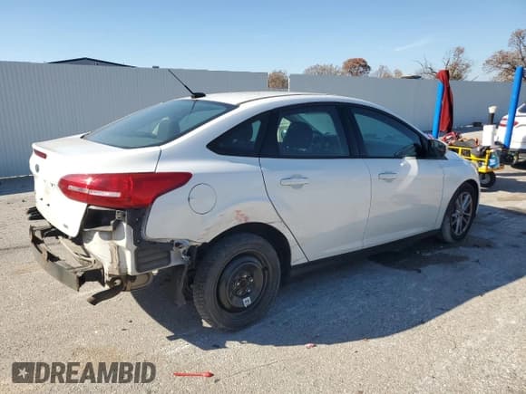 ✅ 2017 Ford Focus SE • VIN: 1FADP3F26HL309253 • Lot: 93029215. Listed on Copart with 157,495 mi. Free auction sales archive from the USA and detailed vehicle history report at DreamBid. Image 3.