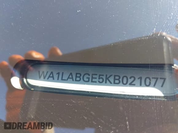 ✅ 2019 Audi e-tron Premium Plus • VIN: WA1LABGE5KB021077 • Лот: 43099973. Опубликован ранее на IAAI с пробегом 81 986 миль. Бесплатный доступ к архиву аукционных продаж из США и подробный отчёт об истории автомобиля на DreamBid. Изображение 9.