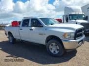 ✅ 2018 Ram 2500 Tradesman • VIN: 3C6UR5HL7JG313232 • Lot: 43175016. Wystawiony na IAAI z przebiegiem 166 217 mil. Bezpłatny archiwum sprzedaży aukcyjnych z USA i szczegółowy raport historii pojazdu na DreamBid. Zdjęcie 13.