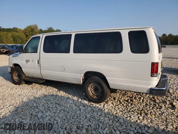 ✅ 2009 Ford Econoline Passenger XL • VIN: 1FBSS31L19DA40028 • Lot: 71809095. Listed on Copart with 104,389 mi. Free auction sales archive from the USA and detailed vehicle history report at DreamBid. Image 2.