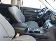 ✅ 2020 Ford Explorer • VIN: 1FMSK8BB3LGC64398 • Lot: 38070178. Listed on IAAI with 23,260 mi. Free auction sales archive from the USA and detailed vehicle history report at DreamBid. Image 5.