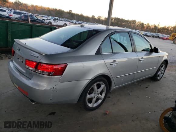 ✅ 2007 Hyundai Sonata SE • VIN: 5NPEU46F37H261181 • Лот: 89144245. Опубликован ранее на Copart с пробегом 195 092 миль. Бесплатный доступ к архиву аукционных продаж из США и подробный отчёт об истории автомобиля на DreamBid. Изображение 3.