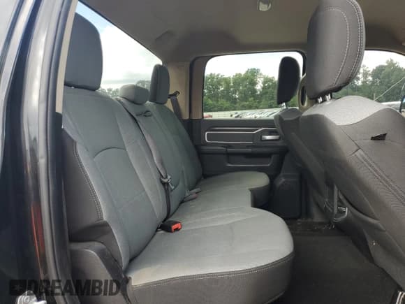 ✅ 2019 Ram 2500 Big Horn • VIN: 3C6UR5DJ6KG720982 • Lot: 66023735. Wystawiony na Copart z przebiegiem Nie podano. Bezpłatny archiwum sprzedaży aukcyjnych z USA i szczegółowy raport historii pojazdu na DreamBid. Zdjęcie 10.