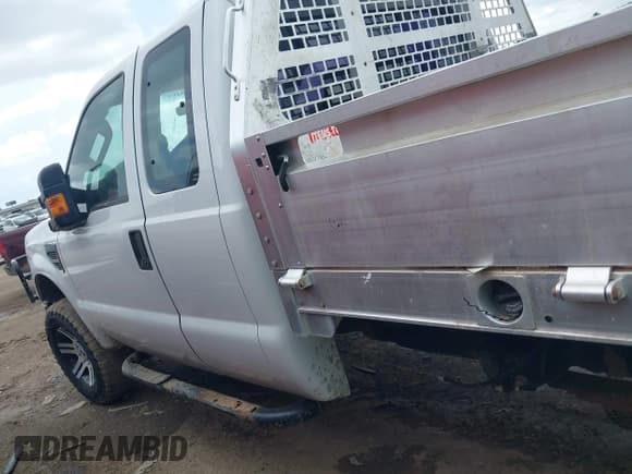 ✅ 2008 Ford F-250 XL • VIN: 1FTSX21538EB63766 • Лот: 42712417. Опубликован ранее на IAAI с пробегом 241 106 миль. Бесплатный доступ к архиву аукционных продаж из США и подробный отчёт об истории автомобиля на DreamBid. Изображение 14.