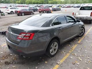 ✅ 2018 Ford Taurus SEL • VIN: 1FAHP2E86JG134955 • Лот: 43001664. Опубликован ранее на IAAI с пробегом 130 553 миль. Бесплатный доступ к архиву аукционных продаж из США и подробный отчёт об истории автомобиля на DreamBid. Изображение 4.