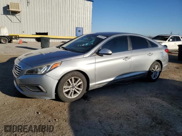 ✅ 2016 Hyundai Sonata SE • VIN: 5NPE24AFXGH348332 • Lot: 92128205. Wystawiony na Copart z przebiegiem 171 897 mil. Bezpłatny archiwum sprzedaży aukcyjnych z USA i szczegółowy raport historii pojazdu na DreamBid. Zdjęcie 1.