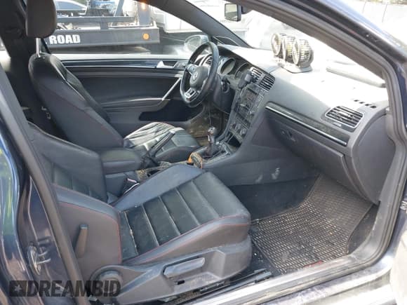 ✅ 2015 Volkswagen Golf GTI S • VIN: 3VWYT7AU0FM064451 • Lot: 42894226. Wystawiony na IAAI z przebiegiem 161 683 mil. Bezpłatny archiwum sprzedaży aukcyjnych z USA i szczegółowy raport historii pojazdu na DreamBid. Zdjęcie 5.