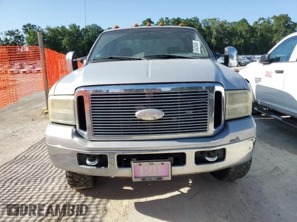 ✅ 2007 Ford F-250 XL • VIN: 1FTSX21537EA18600 • Lot: 55420405. Listed on Copart with 313,647 mi. Free auction sales archive from the USA and detailed vehicle history report at DreamBid. Image 5.