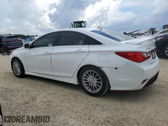 ✅ 2014 Hyundai Sonata GLS • VIN: 5NPEB4AC7EH920511 • Lot: 74281154. Listed on Copart with 108,367 mi. Free auction sales archive from the USA and detailed vehicle history report at DreamBid. Image 2.