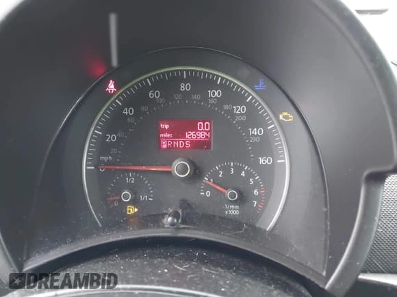 ✅ 2006 Volkswagen Beetle • VIN: 3VWSF31Y16M318144 • Лот: 41554903. Опубликован ранее на IAAI с пробегом 126 984 миль. Бесплатный доступ к архиву аукционных продаж из США и подробный отчёт об истории автомобиля на DreamBid. Изображение 7.