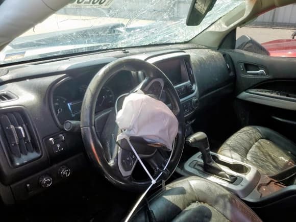 ✅ 2018 Chevrolet Colorado 4WD ZR2 • VIN: 1GCPTEE11J1243686 • Лот: 58235125. Опубликован ранее на Copart с пробегом 144 760 миль. Бесплатный доступ к архиву аукционных продаж из США и подробный отчёт об истории автомобиля на DreamBid. Изображение 7.