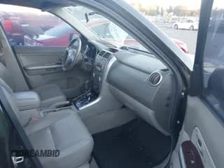 ✅ 2008 Suzuki Grand Vitara Luxury • VIN: JS3TE947X84101482 • Lot: 43524572. Wystawiony na IAAI z przebiegiem 172 307 mil. Bezpłatny archiwum sprzedaży aukcyjnych z USA i szczegółowy raport historii pojazdu na DreamBid. Zdjęcie 5.